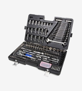 Etiam sollicitudin metus et