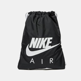 Pellentesque sagittis risus